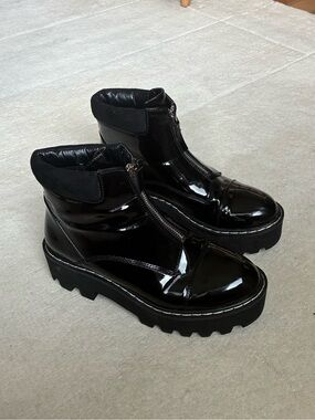 Lamoda Black Patent Leather Ankle Boots